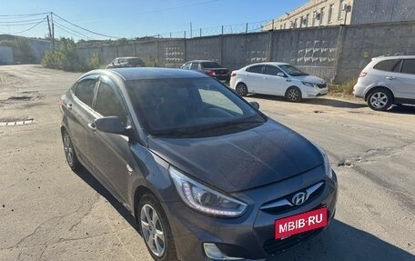 Hyundai Solaris II рестайлинг, 2013 год, 439 000 рублей, 2 фотография