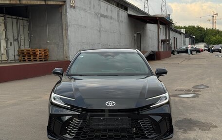 Toyota Camry, 2024 год, 3 990 000 рублей, 2 фотография