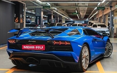 Lamborghini Aventador I рестайлинг, 2018 год, 29 123 858 рублей, 2 фотография