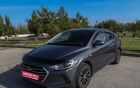 Hyundai Elantra VI рестайлинг, 2018 год, 1 500 000 рублей, 4 фотография