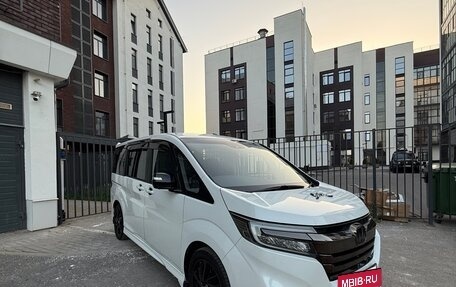 Honda Stepwgn IV, 2019 год, 2 555 555 рублей, 2 фотография