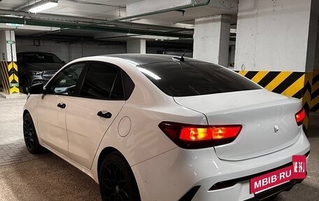 KIA Rio IV, 2022 год, 1 350 000 рублей, 4 фотография