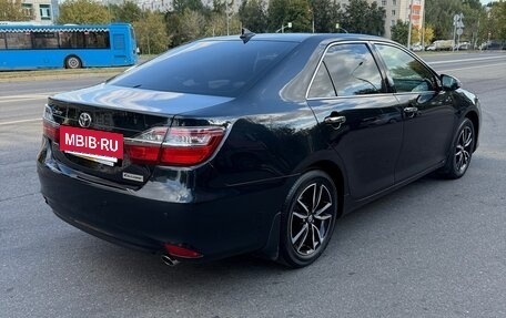 Toyota Camry, 2017 год, 2 500 000 рублей, 4 фотография
