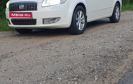 Fiat Linea, 2011 год, 500 000 рублей, 2 фотография