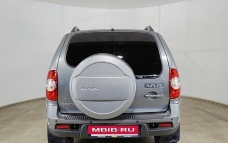 Chevrolet Niva I рестайлинг, 2017 год, 780 000 рублей, 6 фотография