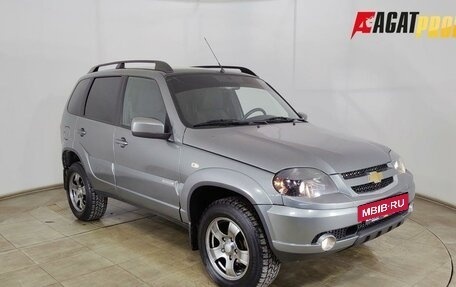 Chevrolet Niva I рестайлинг, 2017 год, 780 000 рублей, 3 фотография
