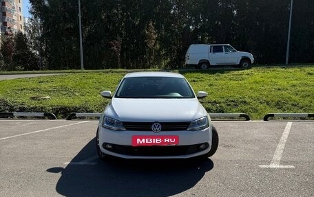 Volkswagen Jetta VI, 2014 год, 1 450 000 рублей, 2 фотография