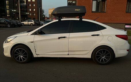 Hyundai Solaris II рестайлинг, 2012 год, 550 000 рублей, 2 фотография