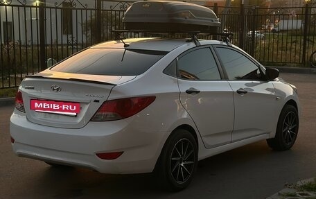 Hyundai Solaris II рестайлинг, 2012 год, 550 000 рублей, 5 фотография
