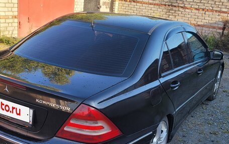 Mercedes-Benz C-Класс, 2005 год, 590 000 рублей, 2 фотография