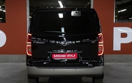 Hyundai Grand Starex Grand Starex I рестайлинг 2, 2019 год, 3 398 000 рублей, 6 фотография