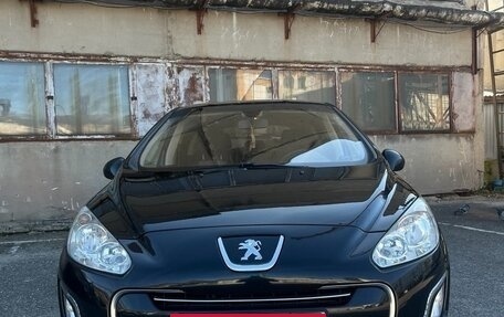 Peugeot 308 II, 2011 год, 650 000 рублей, 2 фотография