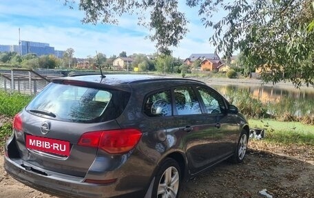 Opel Astra J, 2012 год, 920 000 рублей, 4 фотография