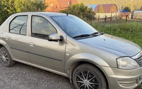 Renault Logan I, 2013 год, 415 000 рублей, 2 фотография
