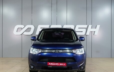 Mitsubishi Outlander III рестайлинг 3, 2013 год, 1 199 000 рублей, 3 фотография