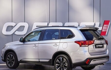 Mitsubishi Outlander III рестайлинг 3, 2021 год, 2 650 000 рублей, 2 фотография