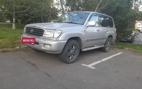 Toyota Land Cruiser 100 рестайлинг 2, 2001 год, 1 550 000 рублей, 3 фотография