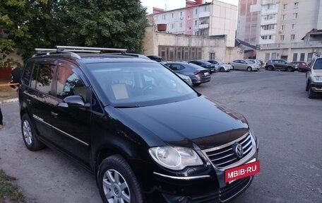 Volkswagen Touran III, 2007 год, 616 000 рублей, 3 фотография
