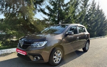 Renault Sandero II рестайлинг, 2018 год, 999 000 рублей, 2 фотография