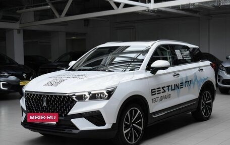 FAW Bestune T77, 2023 год, 1 850 000 рублей, 3 фотография