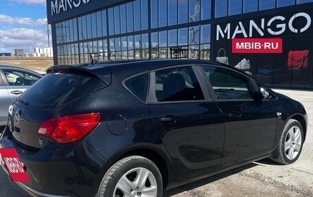 Opel Astra J, 2013 год, 990 000 рублей, 4 фотография