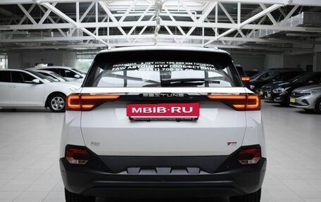 FAW Bestune T77, 2023 год, 1 850 000 рублей, 6 фотография