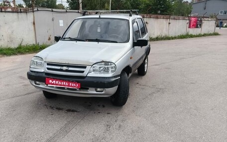 Chevrolet Niva I рестайлинг, 2005 год, 270 000 рублей, 2 фотография