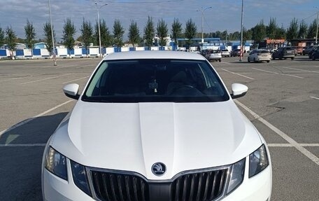 Skoda Octavia, 2017 год, 1 399 000 рублей, 2 фотография
