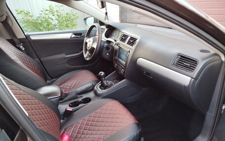 Volkswagen Jetta VI, 2011 год, 795 000 рублей, 6 фотография