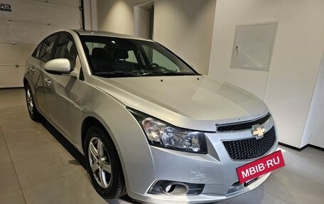 Chevrolet Cruze II, 2011 год, 569 000 рублей, 3 фотография