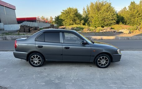 Hyundai Accent II, 2005 год, 390 000 рублей, 3 фотография