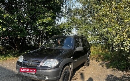 Chevrolet Niva I рестайлинг, 2012 год, 570 000 рублей, 2 фотография