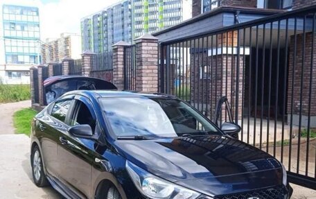 Hyundai Solaris II рестайлинг, 2017 год, 780 000 рублей, 1 фотография