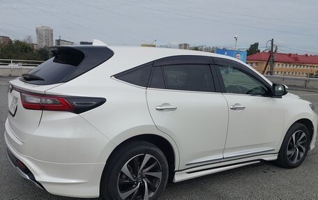 Toyota Harrier, 2017 год, 2 550 000 рублей, 2 фотография