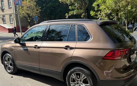 Volkswagen Tiguan II, 2019 год, 2 270 000 рублей, 5 фотография