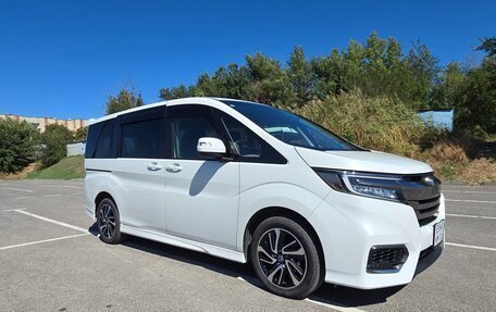 Honda Stepwgn IV, 2017 год, 2 200 000 рублей, 5 фотография