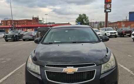 Chevrolet Cruze II, 2011 год, 700 000 рублей, 2 фотография