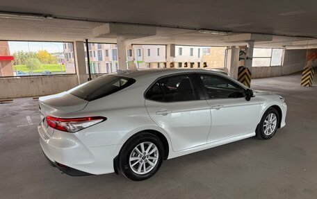 Toyota Camry, 2018 год, 3 100 000 рублей, 5 фотография