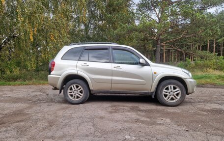 Toyota RAV4, 2003 год, 800 000 рублей, 3 фотография