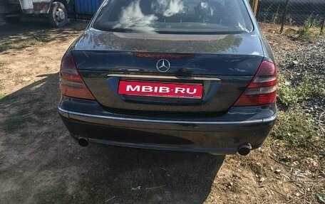 Mercedes-Benz E-Класс, 2004 год, 620 000 рублей, 2 фотография