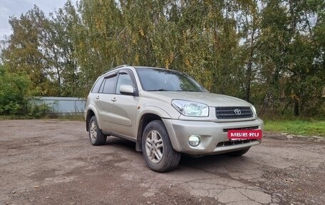 Toyota RAV4, 2003 год, 800 000 рублей, 2 фотография