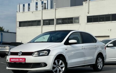 Volkswagen Polo VI (EU Market), 2012 год, 700 000 рублей, 2 фотография