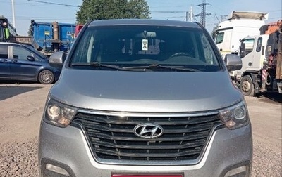Hyundai H-1 II рестайлинг, 2018 год, 2 160 000 рублей, 1 фотография