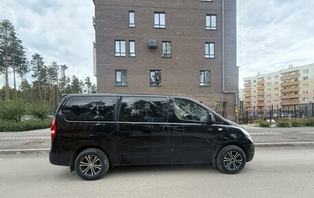 Hyundai Grand Starex Grand Starex I рестайлинг 2, 2014 год, 1 700 000 рублей, 2 фотография