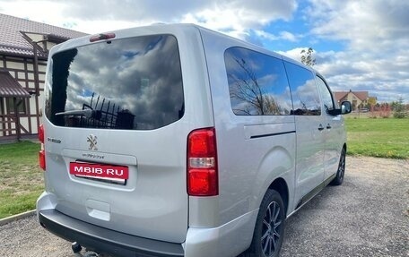Peugeot Traveller I, 2021 год, 2 850 000 рублей, 5 фотография