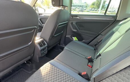 Volkswagen Tiguan II, 2020 год, 2 500 000 рублей, 11 фотография