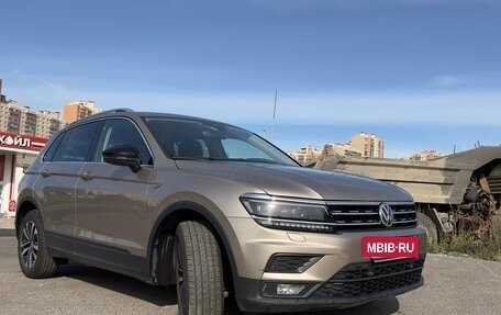Volkswagen Tiguan II, 2020 год, 2 500 000 рублей, 2 фотография