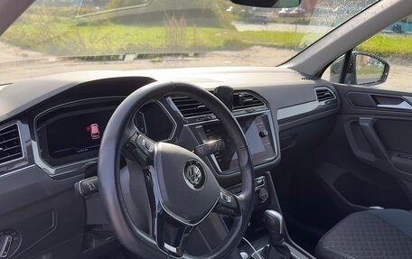 Volkswagen Tiguan II, 2020 год, 2 500 000 рублей, 7 фотография