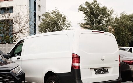 Mercedes-Benz Vito, 2018 год, 2 700 000 рублей, 4 фотография