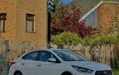 Hyundai Solaris II рестайлинг, 2017 год, 1 150 000 рублей, 7 фотография